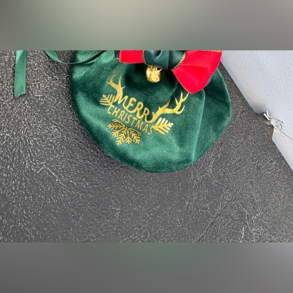 Adorable Merry Christmas Silk like Christmas Pouch, bag, carry anything! NWT - Picture 2 of 6